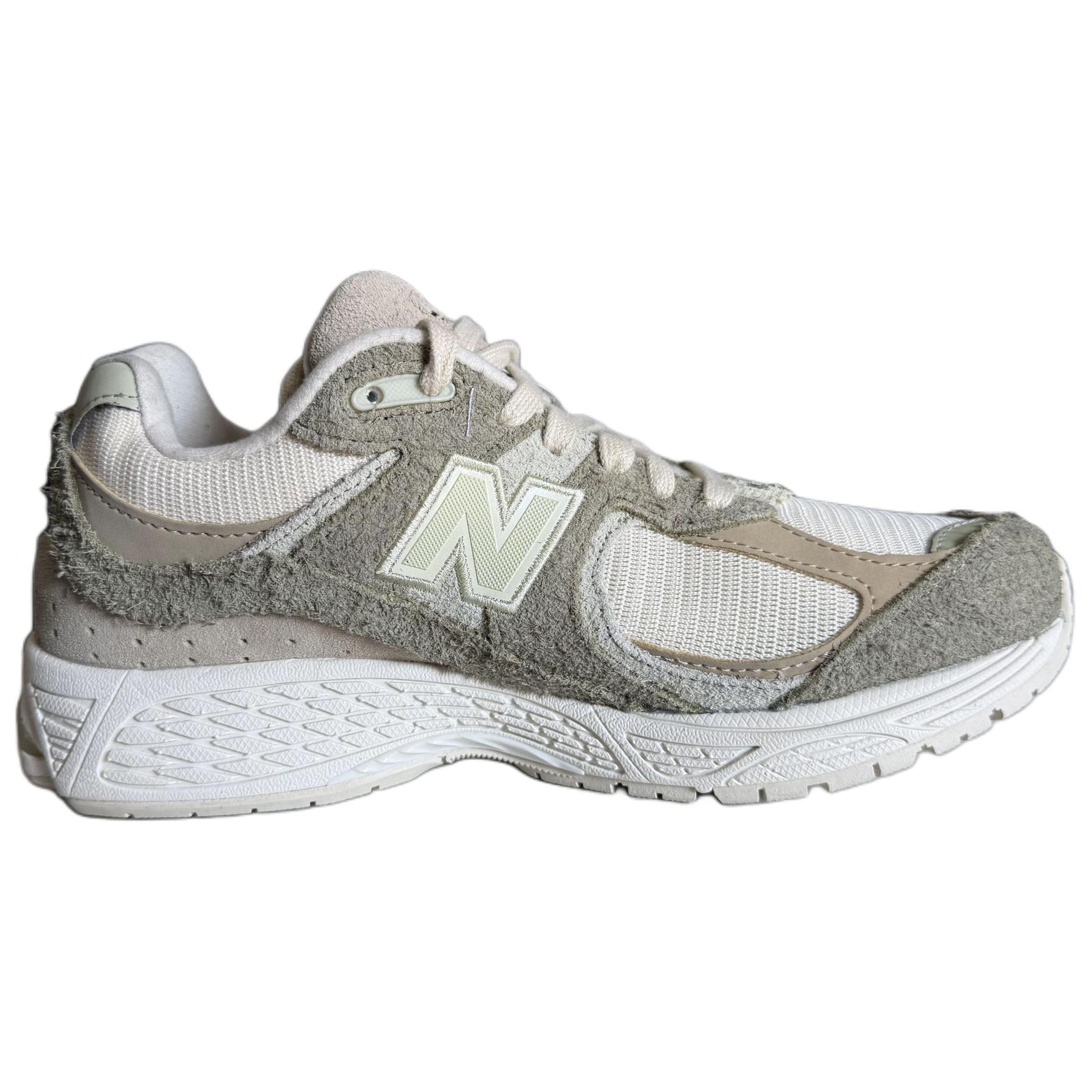 New Balance NB 2002R Low top Casual Running Shoes Unisex White Green Wide Fit