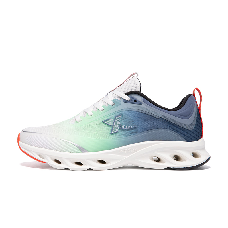 XTEP Abrasion Resistant Lightweight Slip Resistant Low top Casual Running Shoes Men’s White Green