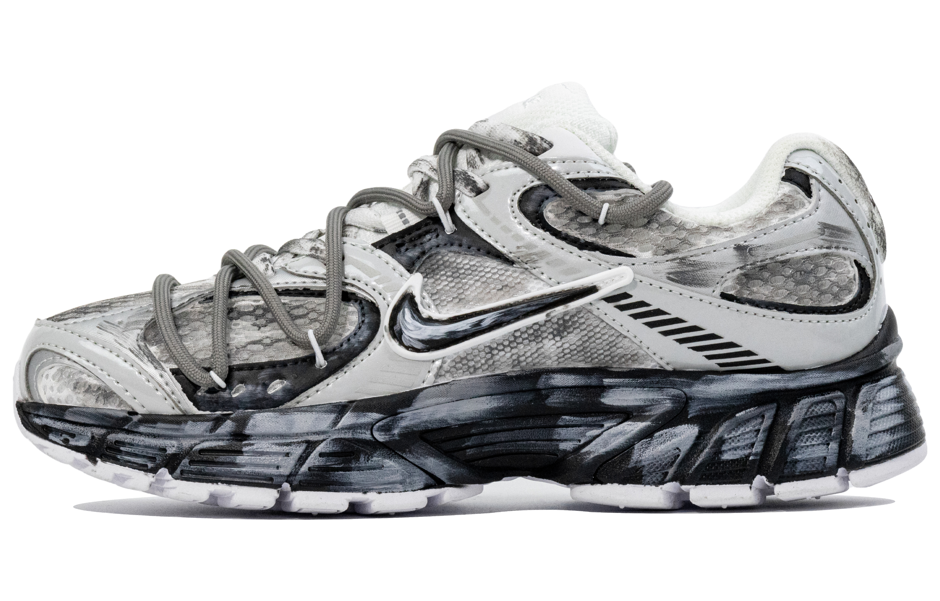 Nike V5 RNR Abrasion Resistant Abrasion Resistant Low top Running Shoes Women’s Gray