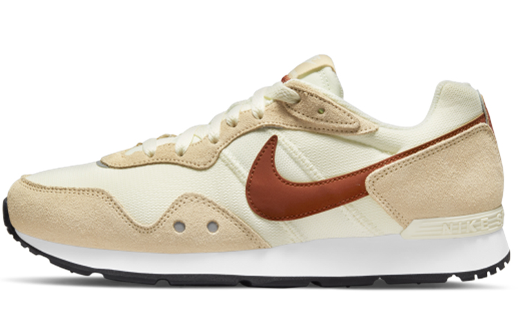 Женские кроссовки Nike Venture Runner Wide (бежевый / желтый / крaсный)