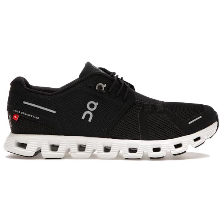 On Running Cloud 5 Black White Women’s