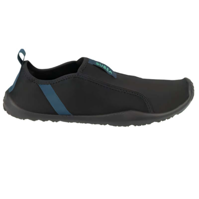 DECATHLON Slip Resistant Abrasion Resistant Low top Outdoor Shoes Men’s Black