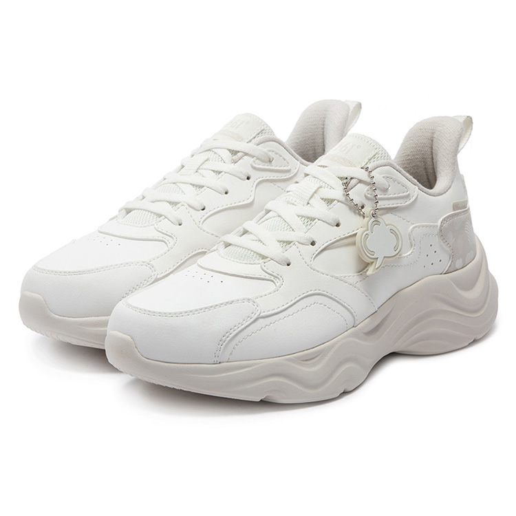 361° Linglong Collection Slip Resistant Abrasion Resistant Low top Running Shoes Women’s White Beige