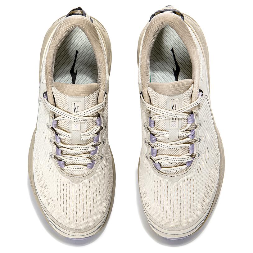 Erke Abrasion Resistant Low top Trail Running Shoes Women’s Beige