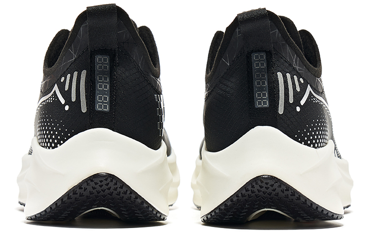 Erke Low top Running Shoes Women’s Black White