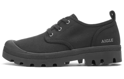 AIGLE Terre Low top Outdoor Shoes Men's Black