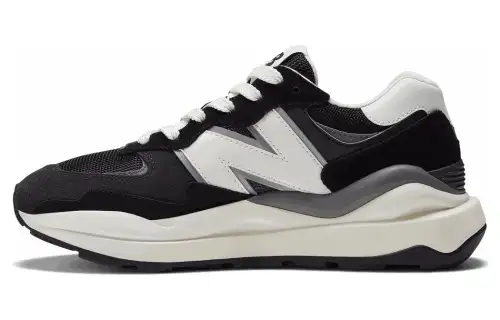 New Balance NB 5740 retro comfortable fabric leather low-top casual running shoes women's black and white