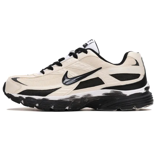 Nike Initiator vibe