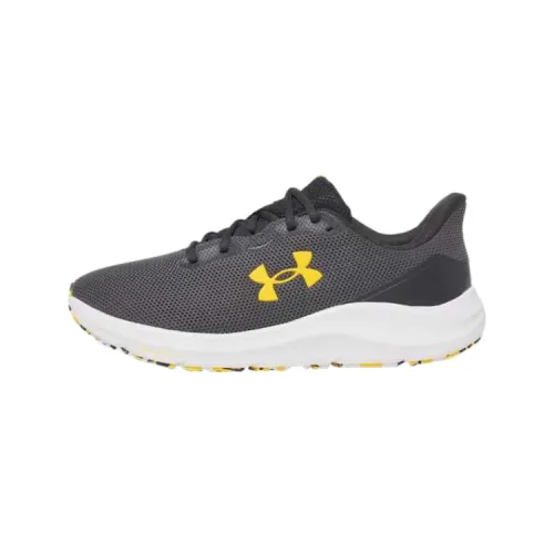 Under Armour Pursuit 4 Mesh Breathable, Lightweight, And Abrasion Resistant