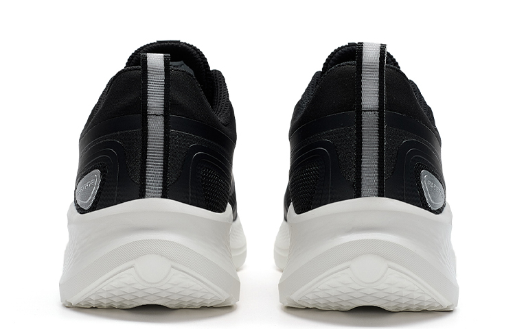 XTEP Feather Slip Resistant Abrasion Resistant Low top Running Shoes Women’s Black White