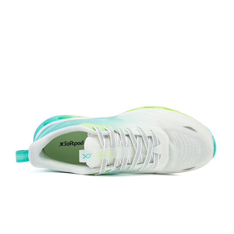 XTEP Breathable And Lightweight Low top Long Distance Running Shoes Men’s White Green