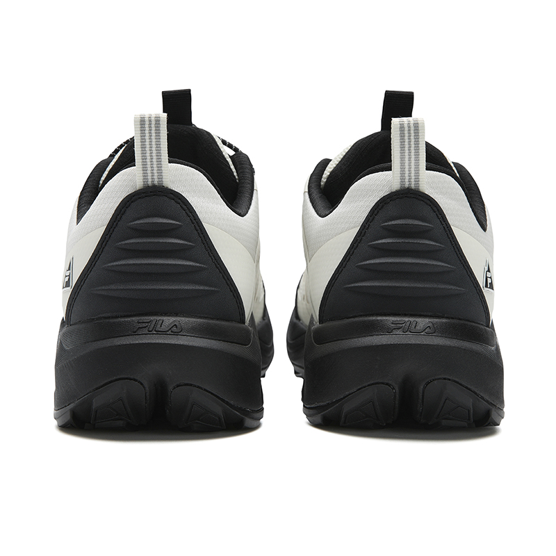 FILA WOLF 2+ Low top Outdoor Shoes Women’s White Egret White