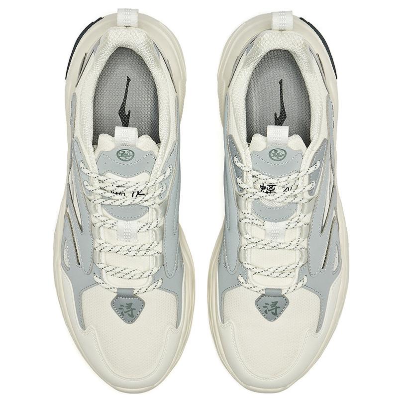 Erke Cushioning, Wear Resistant Low top Casual Running Shoes Men’s White Gray