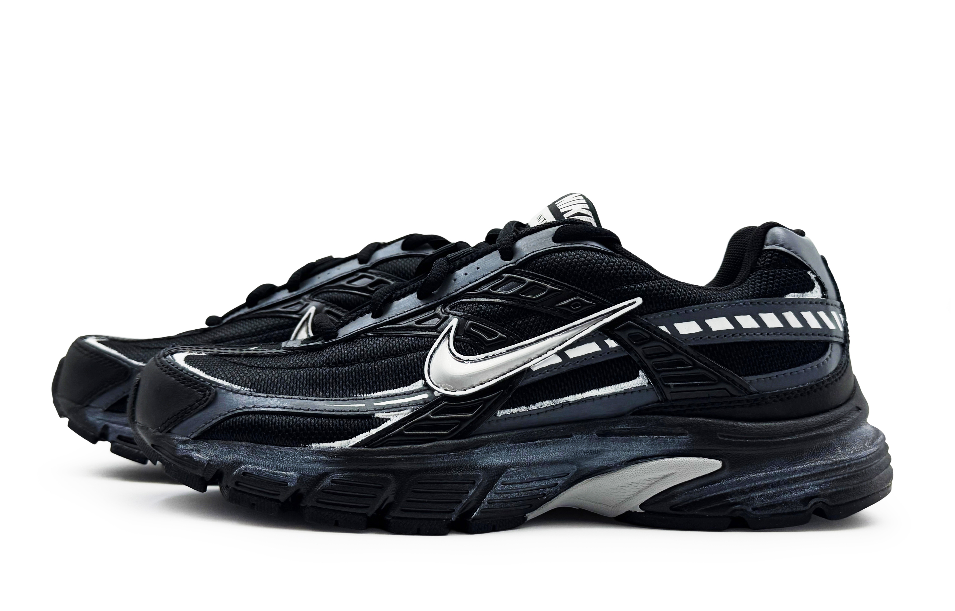 Nike Initiator Abrasion Resistant Low top Running Shoes Men’s Black White