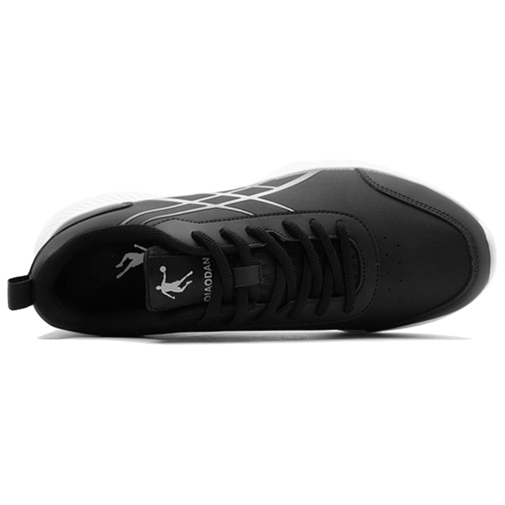 QIAODAN Abrasion Resistant Lightweight Wear resistant And Lightweight Low top Casual Running Shoes Men’s Black Gray
