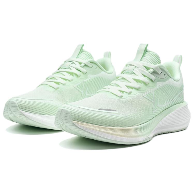 XTEP Kompanio Slip Resistant And Breathable Height Increasing Low top Casual Running Shoes Women’s Green