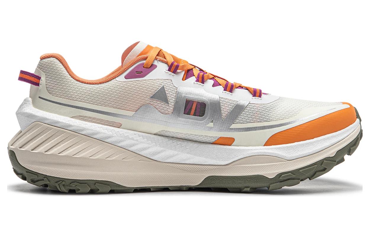 Li Ning Dilu Abrasion Resistant Rebound Low top Running Shoes Women’s Ecru