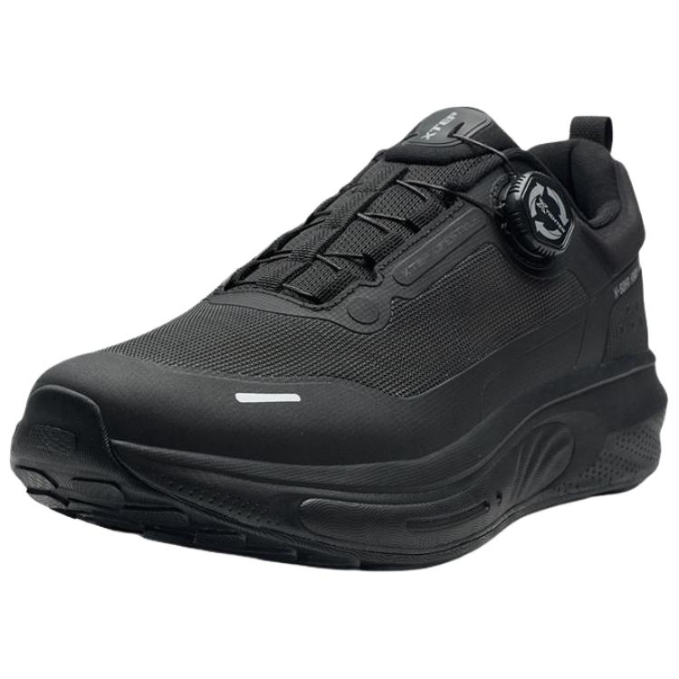XTEP Breathable And Lightweight Low top Casual Running Shoes Men’s Black