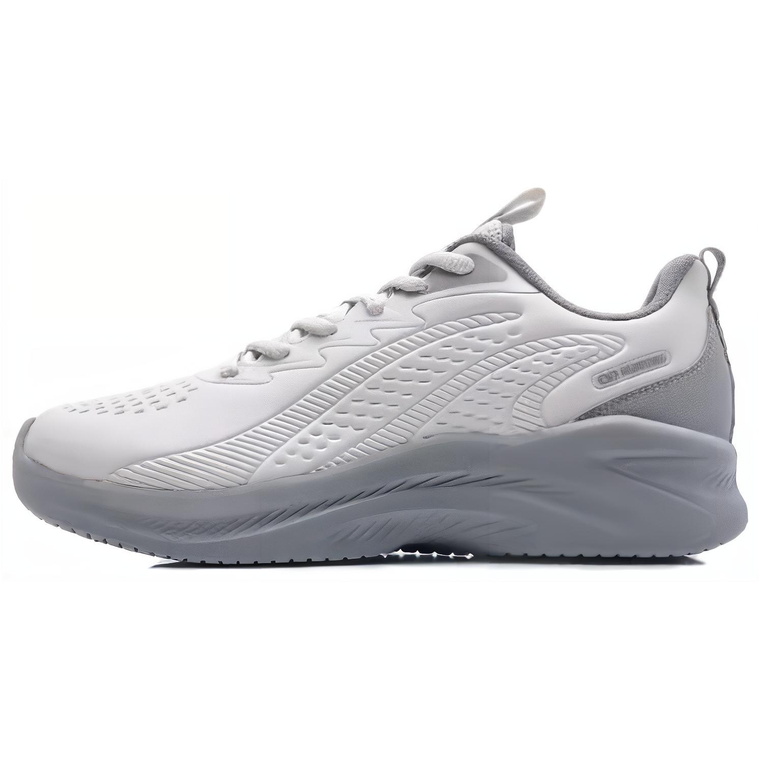 QIAODAN Slip Resistant Abrasion Resistant Low top Running Shoes Men’s Light Gray