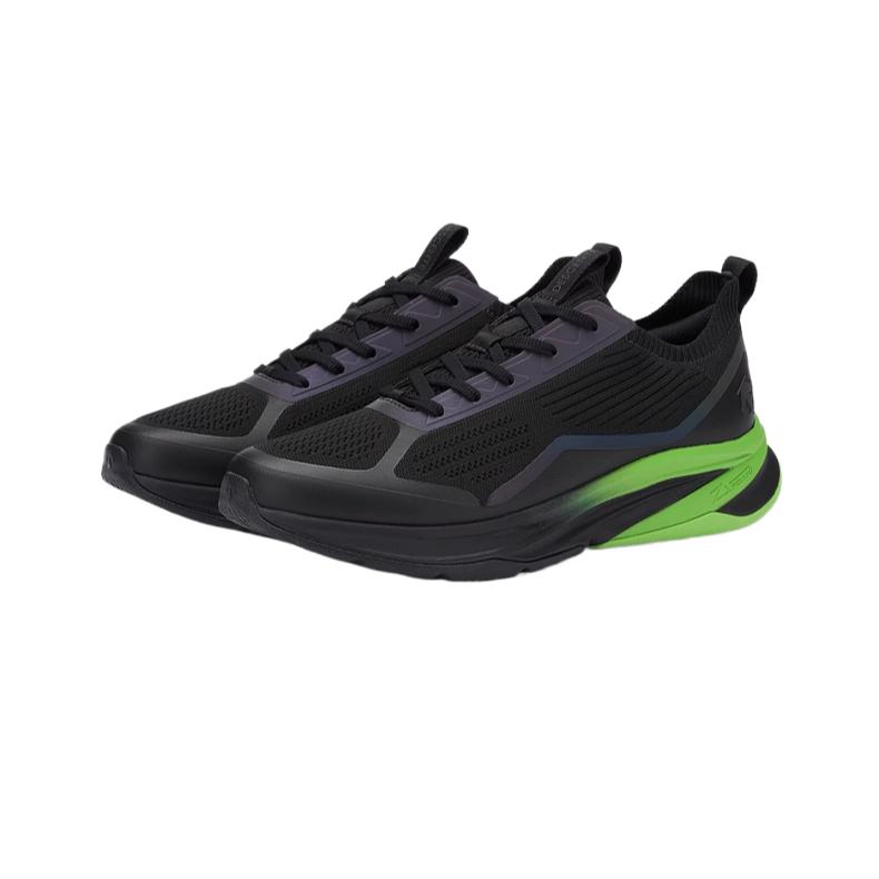 DESCENTE Cushioning Slip Resistant Abrasion Resistant Low top Running Shoes Men’s Black