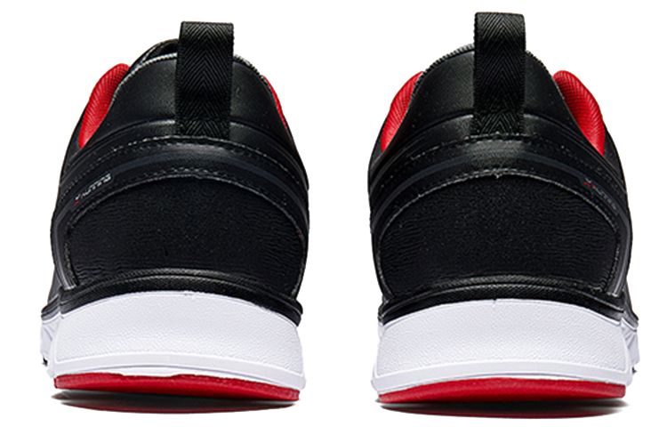 XTEP Blade Low top Running Shoes Men’s Black Red