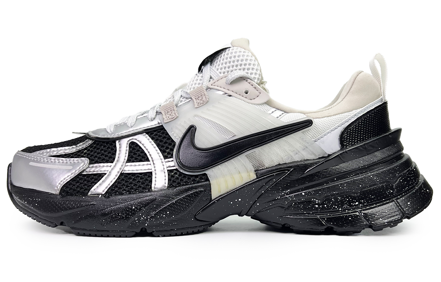 Nike V2K Run Low top Running Shoes Unisex Black Silver