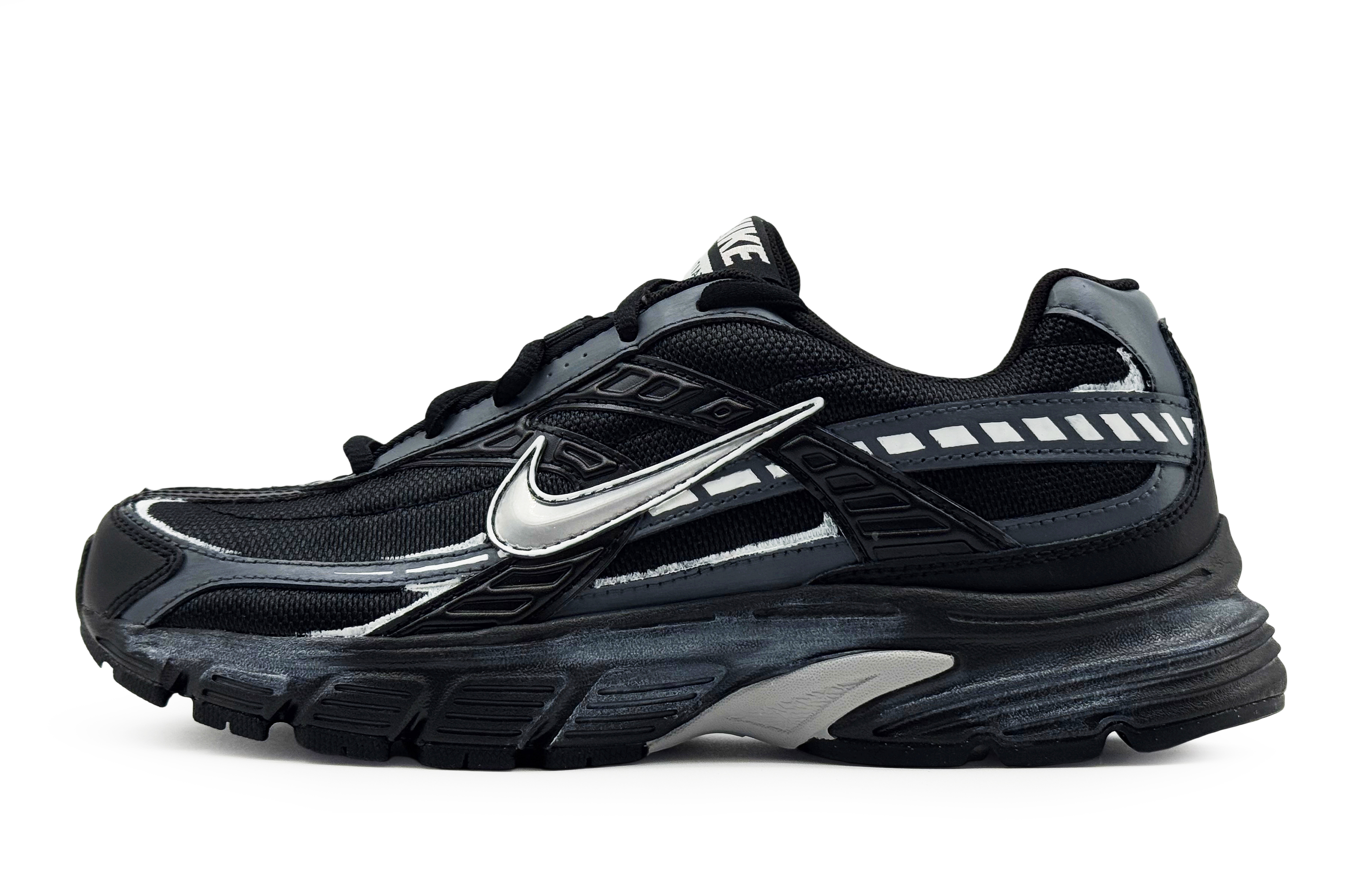 Nike Initiator Abrasion Resistant Low top Running Shoes Men’s Black White