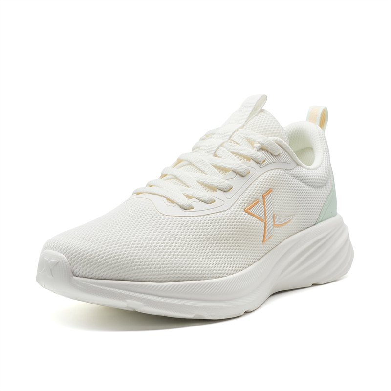 XTEP Feather Escape Abrasion Resistant Lightweight Low top Casual City Commuting Running Shoes Women’s White Green