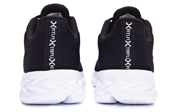 361° Mesh, Textile Cushioning Slip Resistant Lightweight Low top Running Shoes Women’s Black White