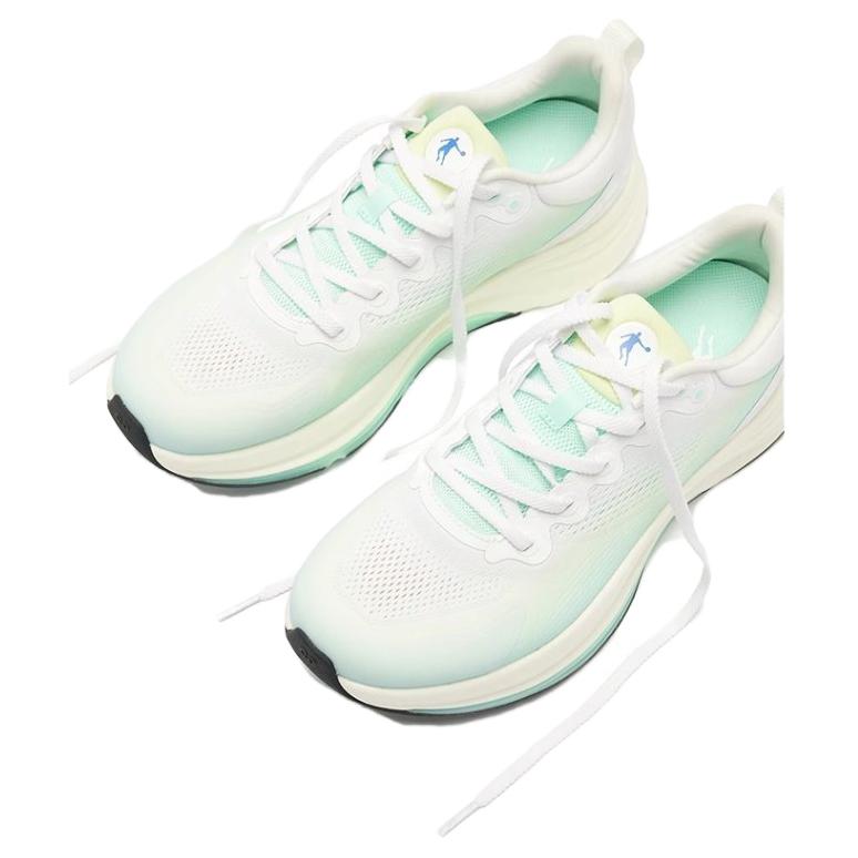 QIAODAN Cushioning Slip Resistant Rebound Low top Casual Running Shoes Men’s White Green