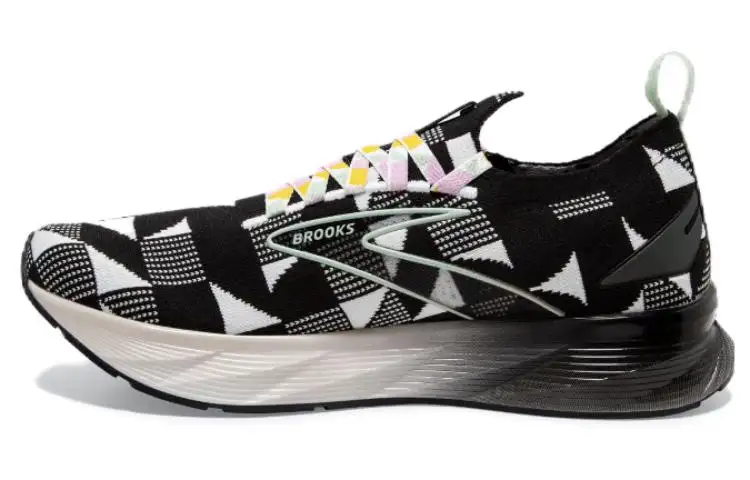 Brooks Women's Levitate StealthFit 6 'Checkered - Black White'