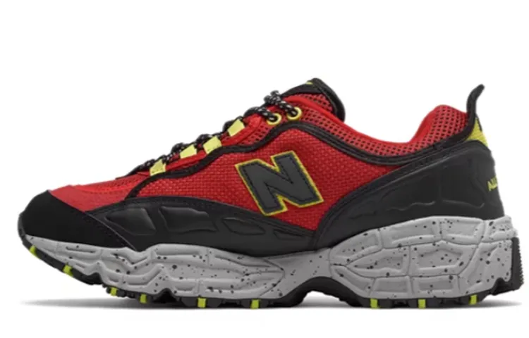 New Balance 801 Black