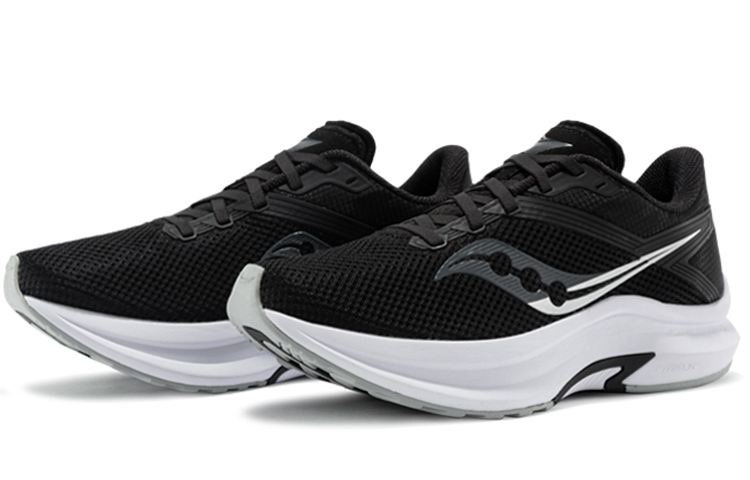 saucony Axon ‘Black White’