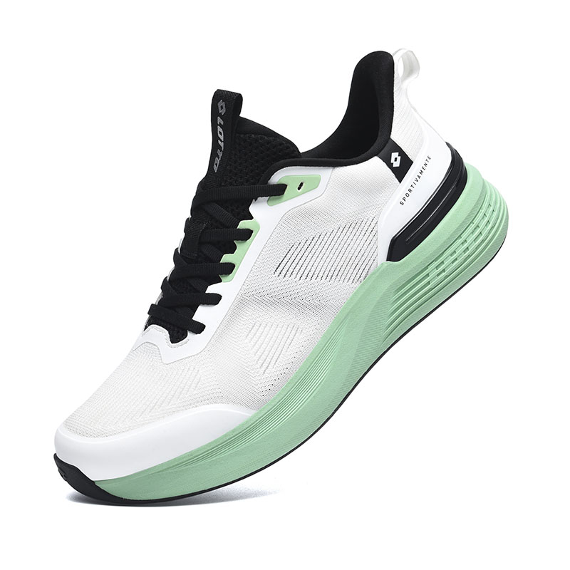 LOTTO Slip Resistant Abrasion Resistant Low top Running Shoes Men’s