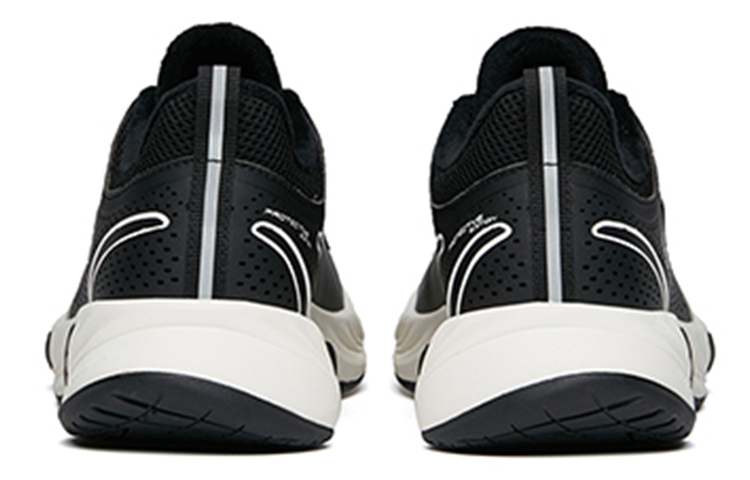 Anta Running Collection Lightweight Cushioning Low top Running Shoes Women’s Black Fleece lined
