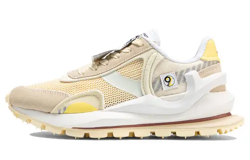 Li Ning Fangyuan Eternal Cushioning Slip Resistant Breathable Lightweight Low top Running Shoes Women's Vanilla Yellow