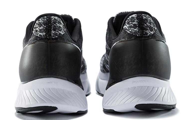 saucony Women’s Endorphin Shift ‘Speedskull’