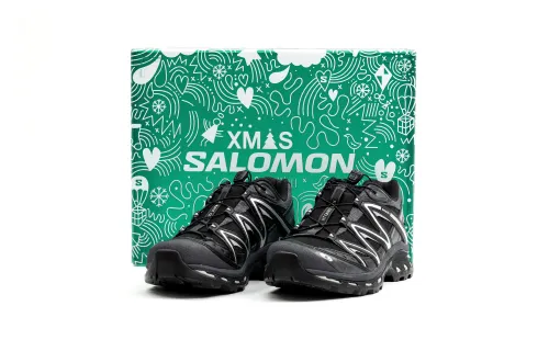 SALOMON XT Quest GTX Cushioning, Wear Resistant Low top Outdoor Shoes Unisex Black