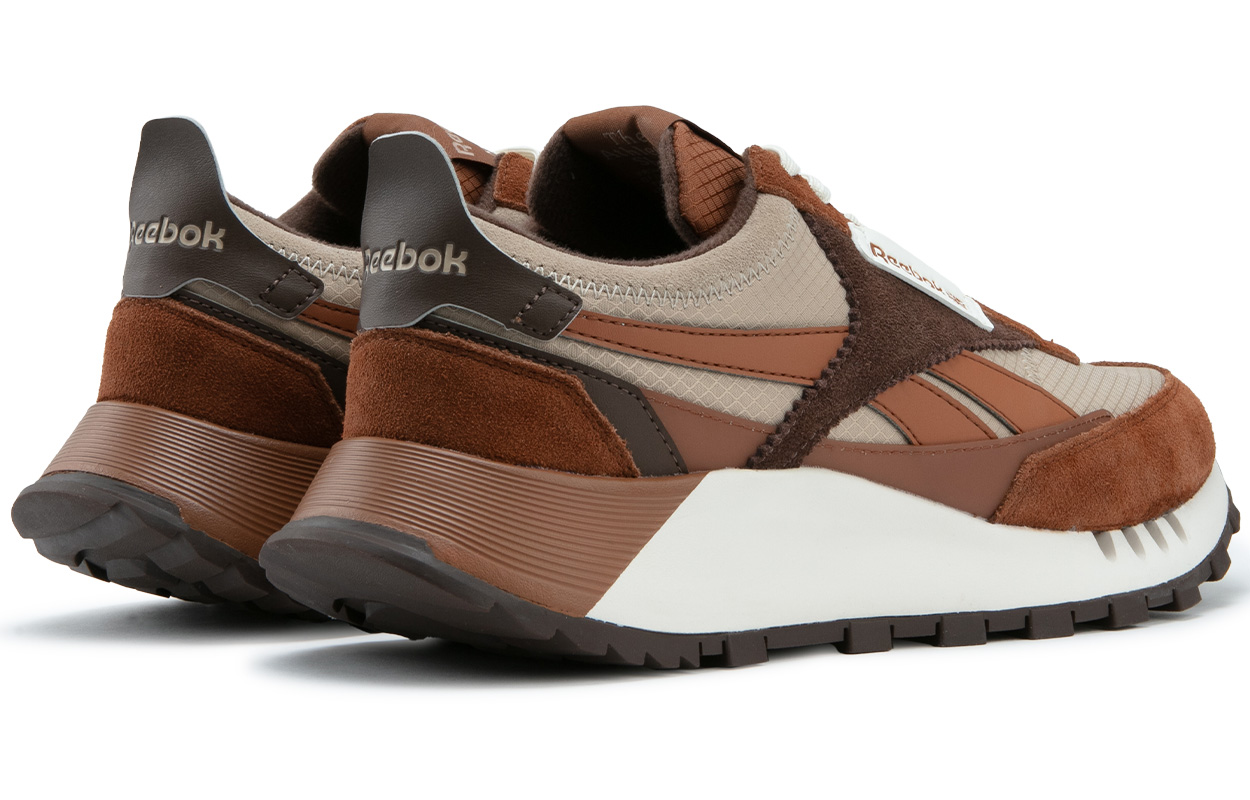 Reebok CL LEGACY W+ Low top Running Shoes Unisex Light Brown