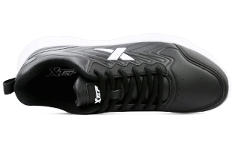 XTEP Abrasion Resistant Slip Resistant Low top Running Shoes Men’s Black White