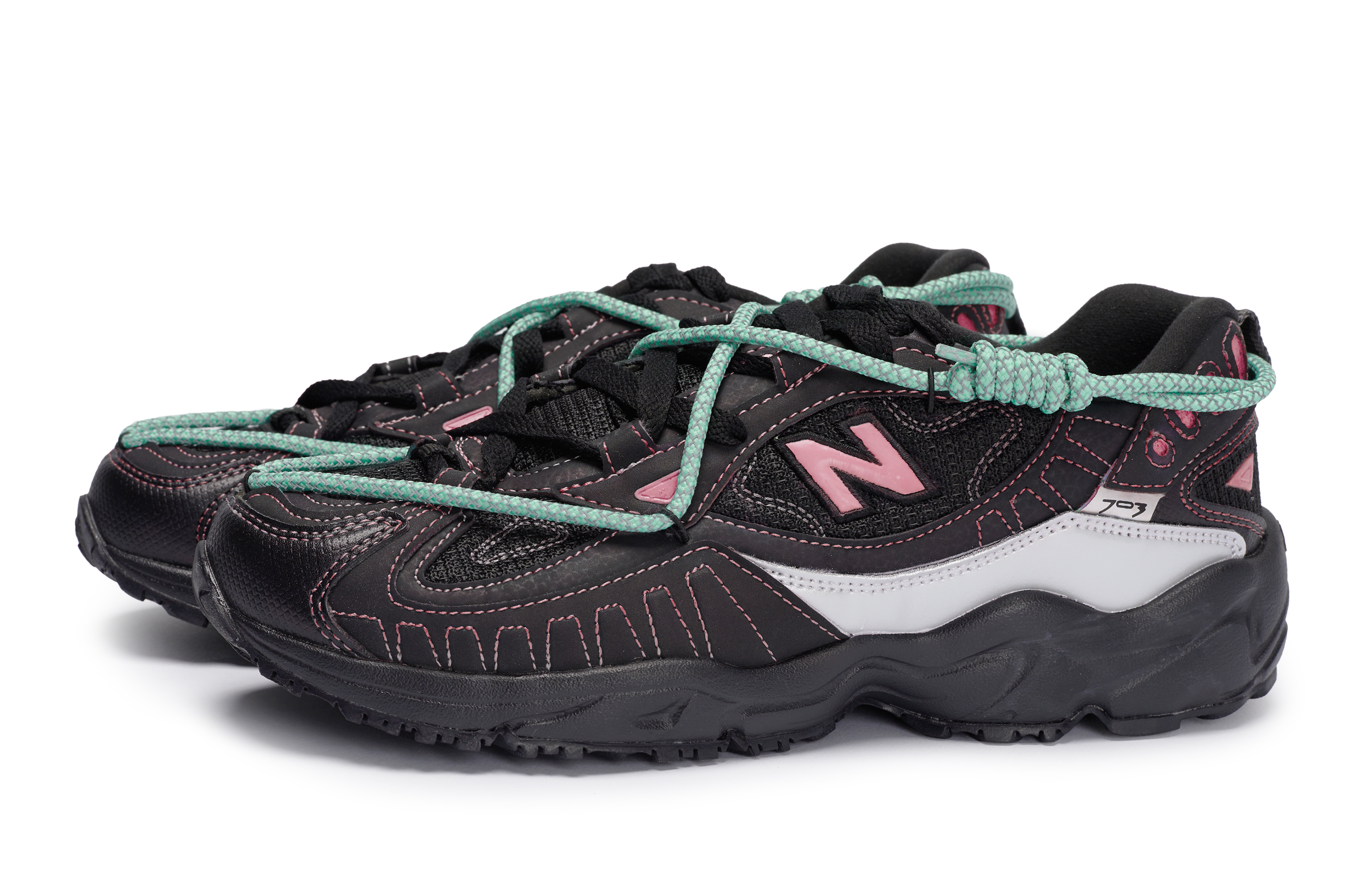 New Balance NB 703 Coverage Moisture Wicking Coverage Moisture Wicking Low top Outdoor Shoes Women’s Black Pink