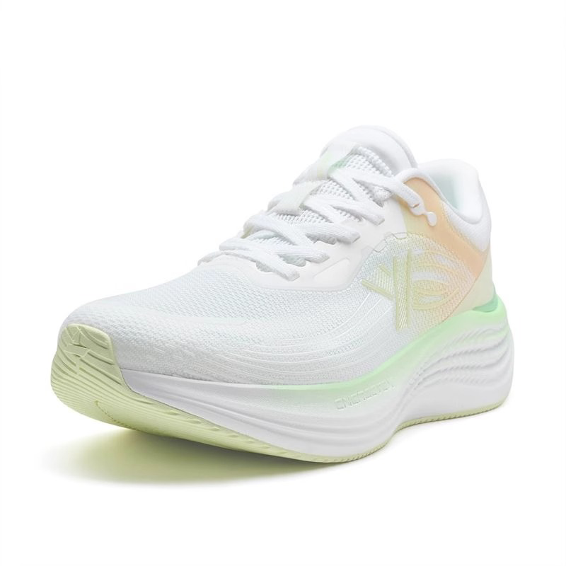 XTEP Flowing Cloud 3.0 Running Shoes Women’s Low Top Classic White/Elf Green/Golden Yellow