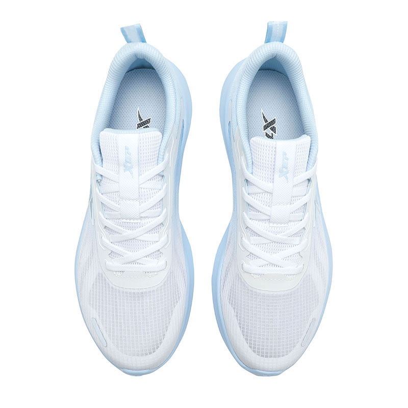 XTEP Cushioning Breathable Low top Casual Running Shoes Men’s Classic White Ripple Blue