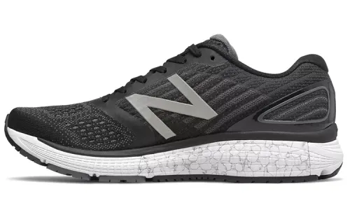 New Balance 860 V9 'Black'