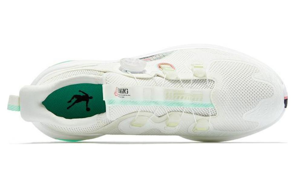 QIAODAN Comfortable Slip Resistant Lightweight Rebound Low top Running Shoes Men’s White Green