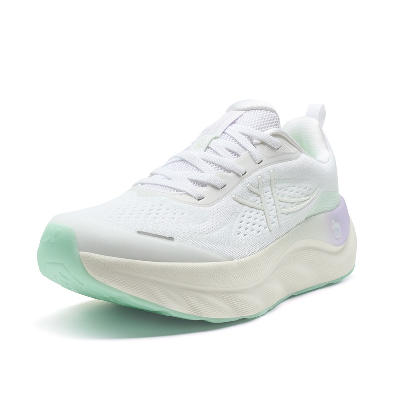 XTEP Cloud Wing 3 Cushioning Slip Resistant Coverage Cushioning Slip Resistant Coverage Low top