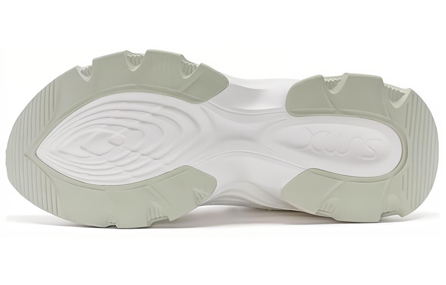 XTEP Cushioning, Wear Resistant Low top Running Shoes Women’s White Green