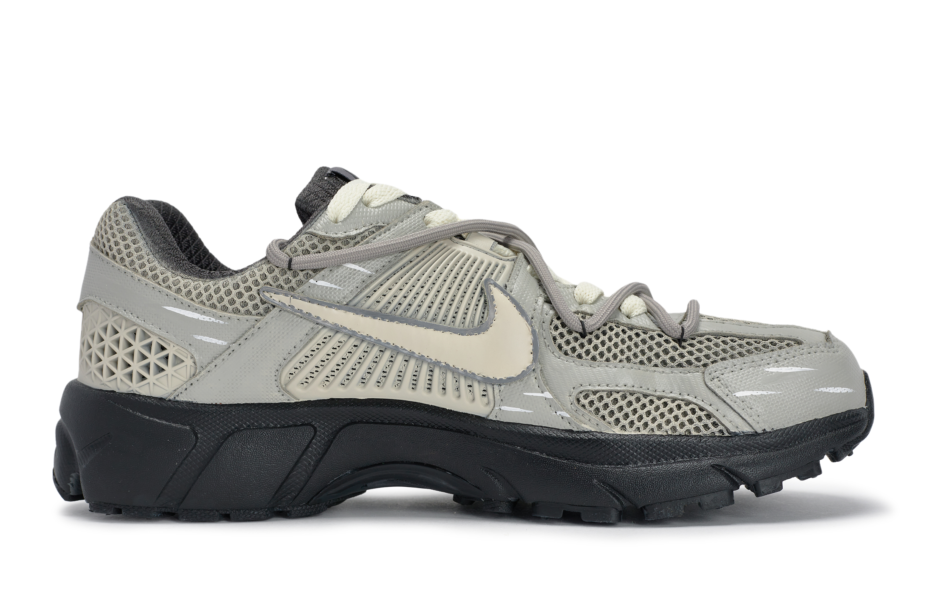 Nike Zoom Vomero 5 Cushioning Slip Resistant Abrasion Resistant Cushioning Slip Resistant Abrasion Resistant Low top