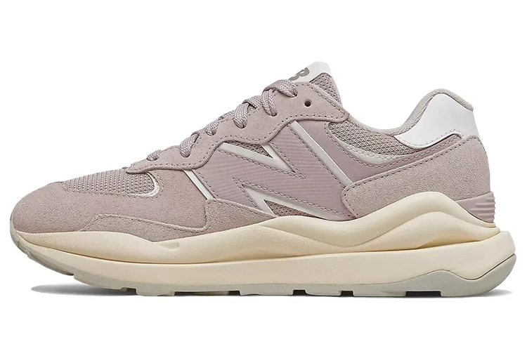 57/40 Wmns New Balance 'Logwood Team Cream' Women's