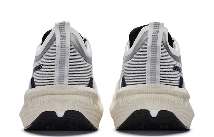 XTEP 2000km 2.0 Comfortable Low top XTEP ACE Midsole, Marathon Grade Outsole